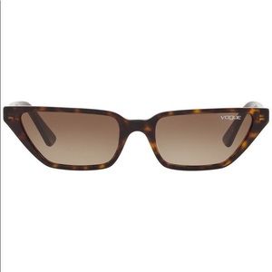 Gigi Hadid for Vogue Eyewear Cat eye sunglasses